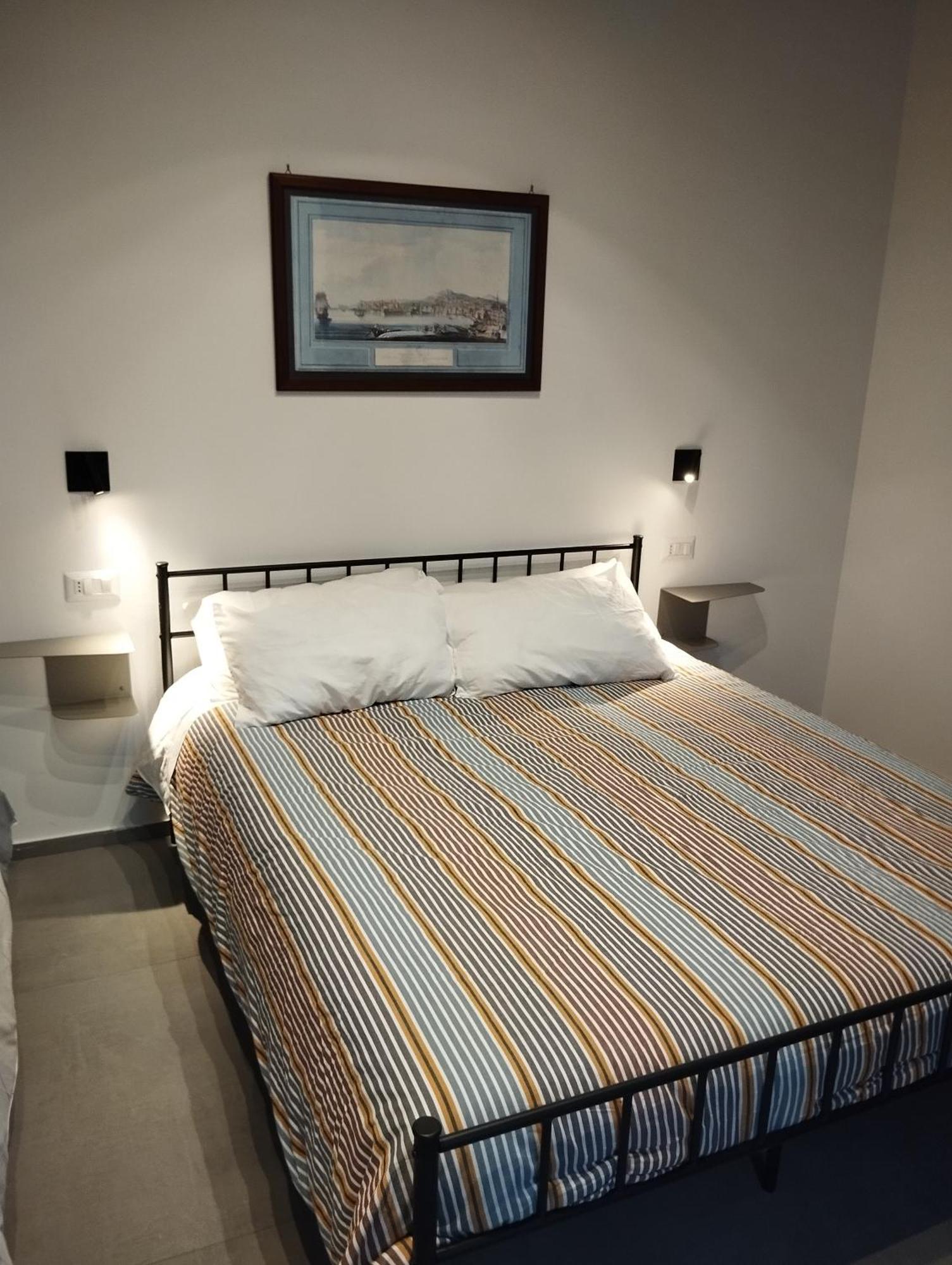 Casa Pupetta Bed & Breakfast Napoli Oda fotoğraf